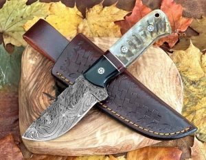 II-14 Damascus Hunting Skinning Knife with Ram Horn Handle