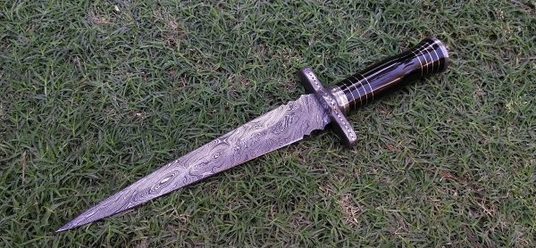 Beautiful Black Handled Damascus Blade Commando Knife