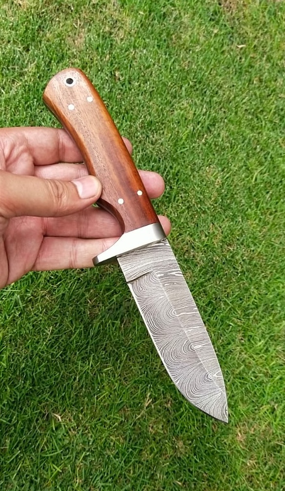 II-11 Hunting Skinning Pack Damascus Knife Rose Wood Handle